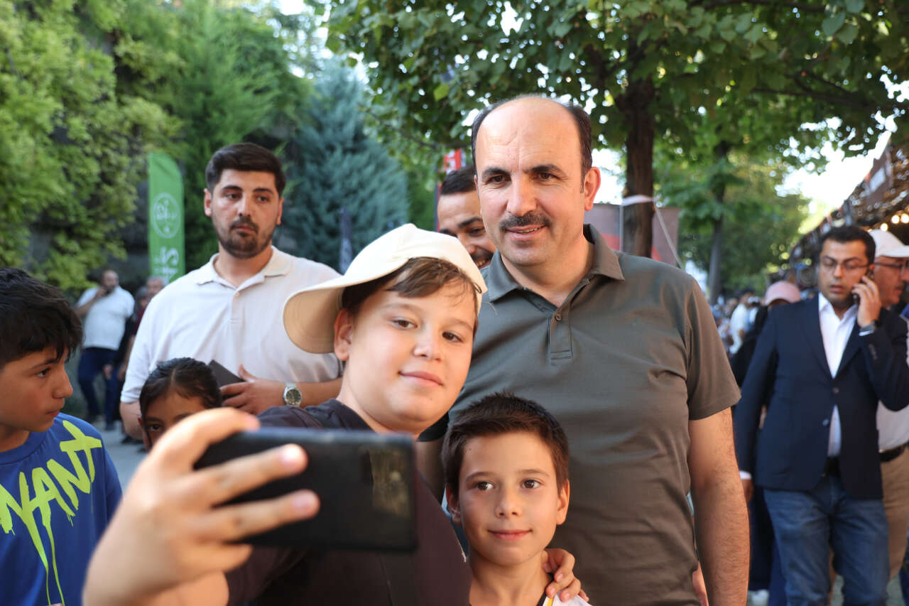 Konya GastroFest’e büyük ilgi! Yüz binlerce kişi lezzet şölenine akın etti 13